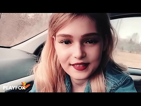 ❤️ مثير فاتنة تمتص بفرح على بطاقة الخصم ﹏